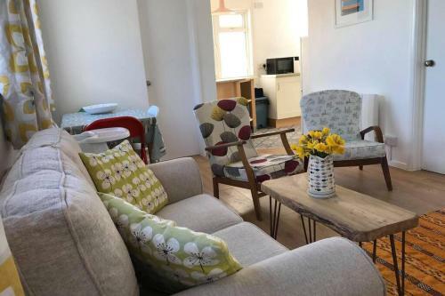 Apartamento Cosy, Quiet Bungalow, One Minute From The Beach.