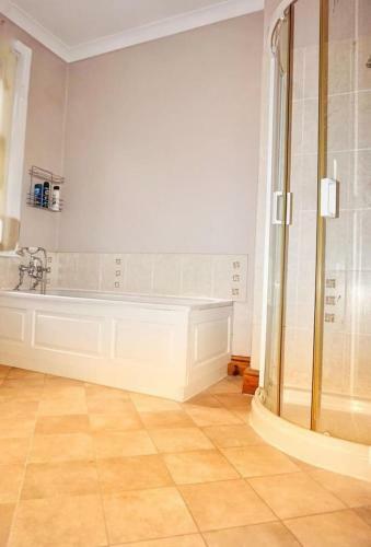 2 Bedroom Canal Side House Hebden Bridge