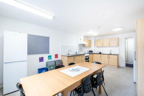 Albergue Comfortable Ensuite Rooms, Gillingham - Sk