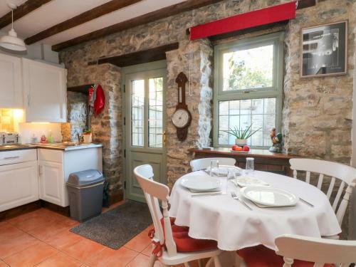 2 Oddfellows Cottages