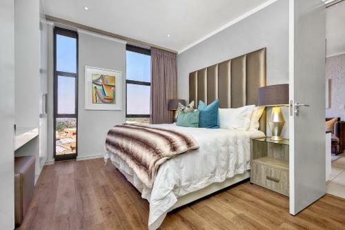 Sandton Apartment 15 West Road South