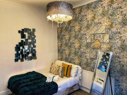 The Boutique Windmill Apartments With Hot Tubs