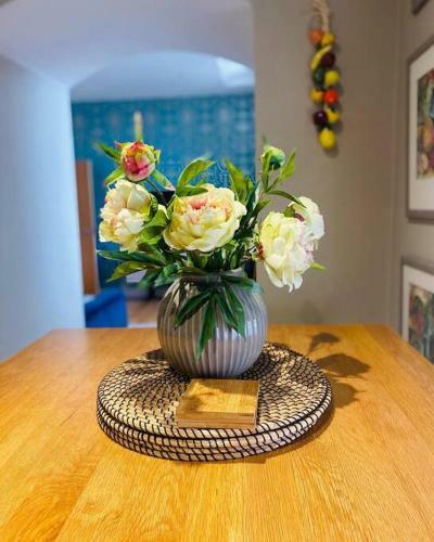 Idyllic City Centre Apartment In Canterbury