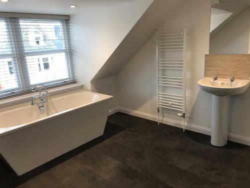 Hostal Thistle House