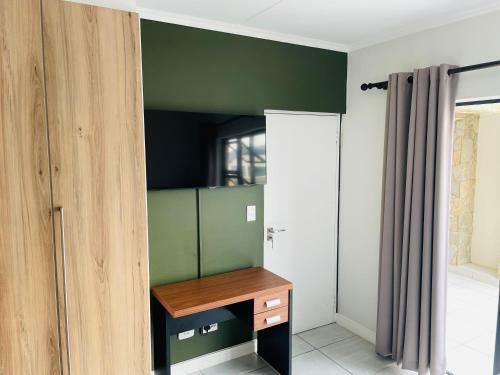 Kikuyu Waterfall Luxury 2 Bedroom Apartment