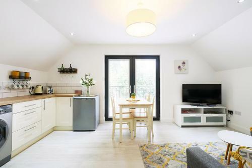 Pinewood Cottage Apartment & B&B Inverness