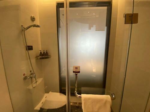 Hotel ????????????