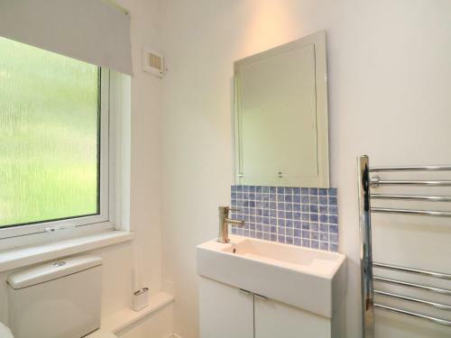 Apartamento 9, Library Court