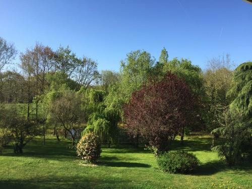 Bed & Breakfast Les Arbres Rouges