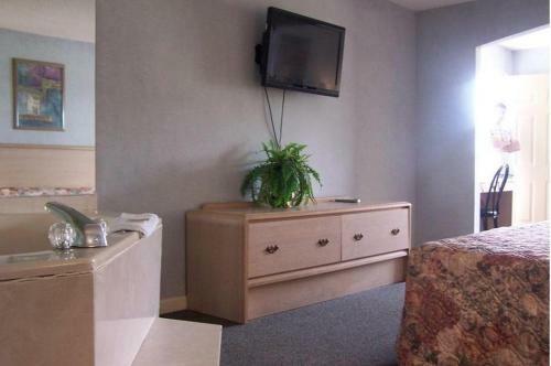 Motel Celebration Inn