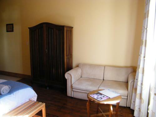Hostal Angler And Antelope Guesthouse