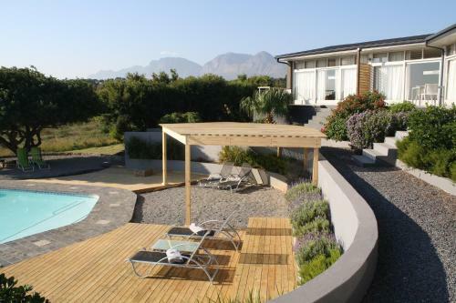 Hostal Colourful Manor Luxury Lodge