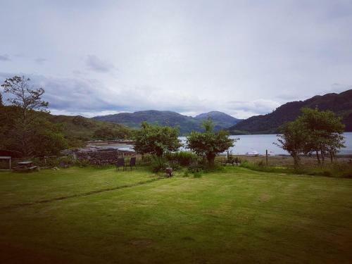 Ceol Na Ron - First Line Of The Beach