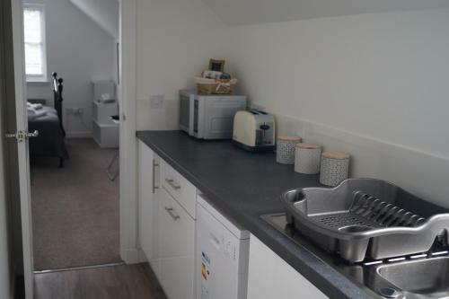 Self-contained Light And Bright Apartment In Kirriemuir