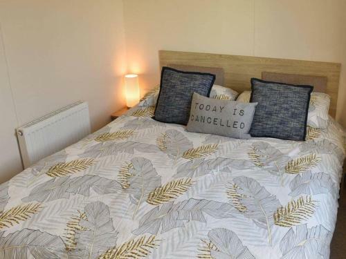 Summer Breeze - Uk37642