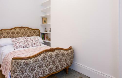 Dale Street Apartments Suite