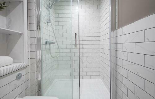 Modern Apartment In Leamington Spa City Centre