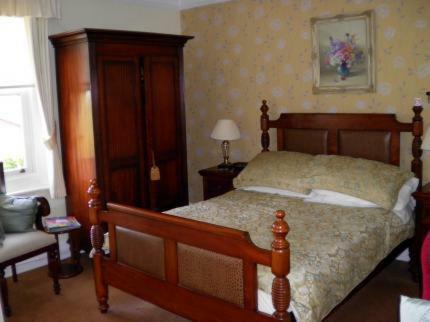 Bed & Breakfast Field End Guest House