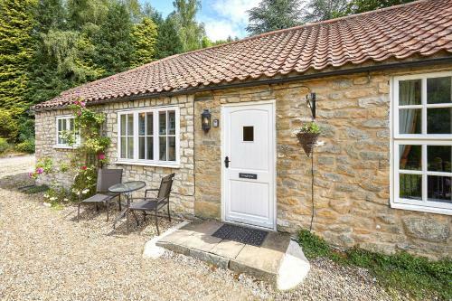 Host & Stay - Kingfisher Cottage