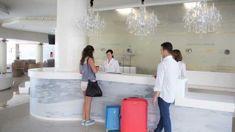 On Hotels Ocean Front (only Adults)
