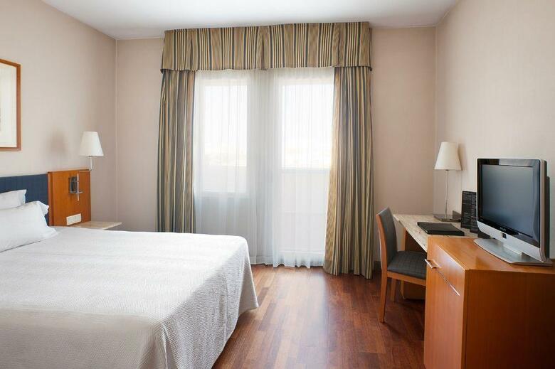 Hotel NH Luz Huelva