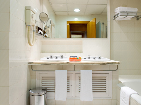 Hotel NH Luz Huelva