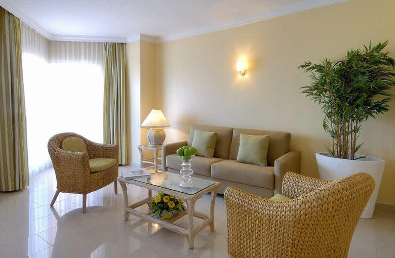 Oliva Nova Golf Beach & Golf Hotel