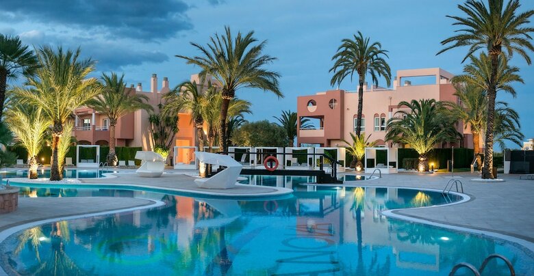Oliva Nova Golf Beach & Golf Hotel
