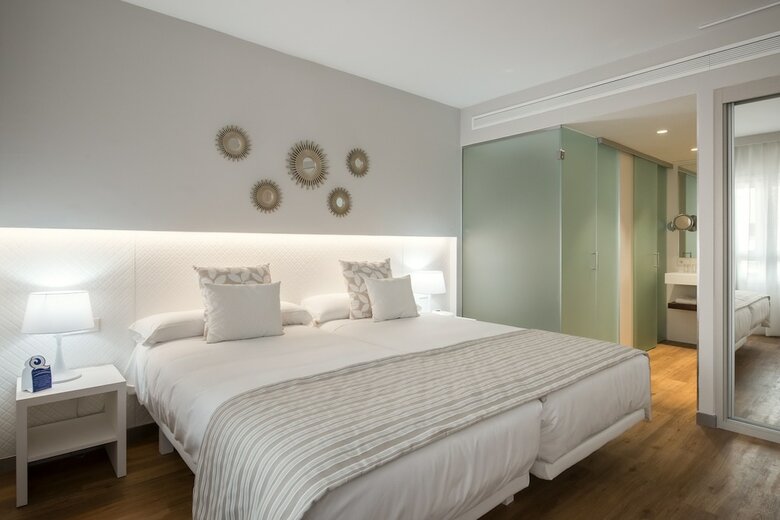 Oliva Nova Golf Beach & Golf Hotel