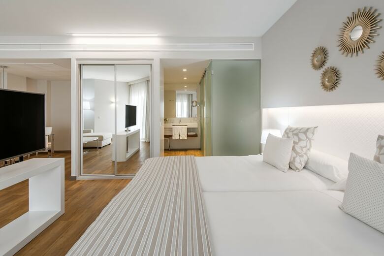Oliva Nova Golf Beach & Golf Hotel