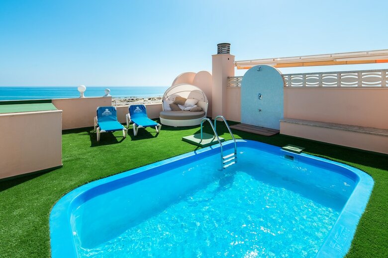 Oliva Nova Golf Beach & Golf Hotel