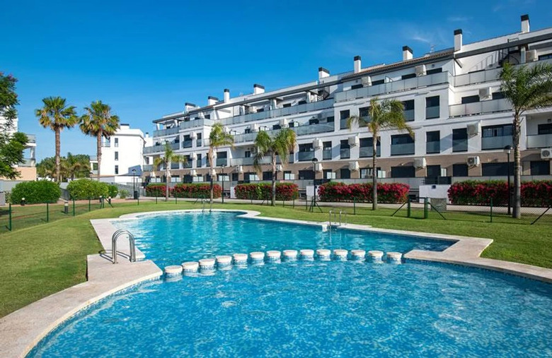 Oliva Nova Golf Beach & Golf Hotel
