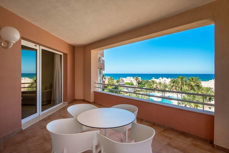Oliva Nova Golf Beach & Golf Hotel