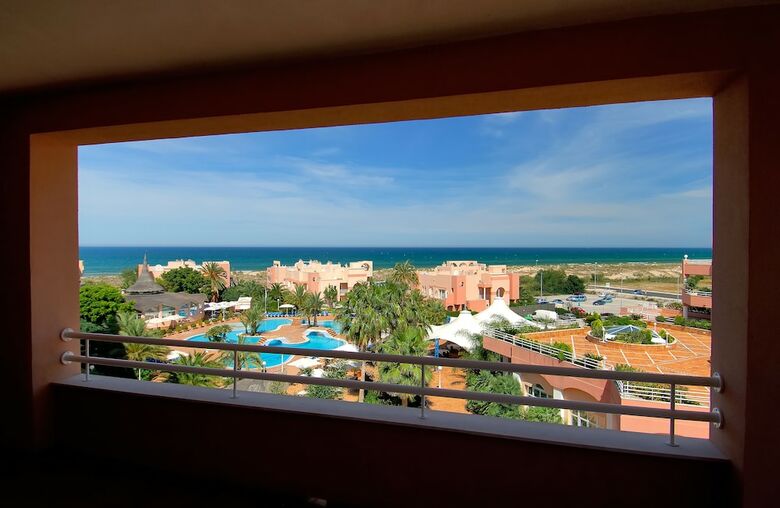 Oliva Nova Golf Beach & Golf Hotel