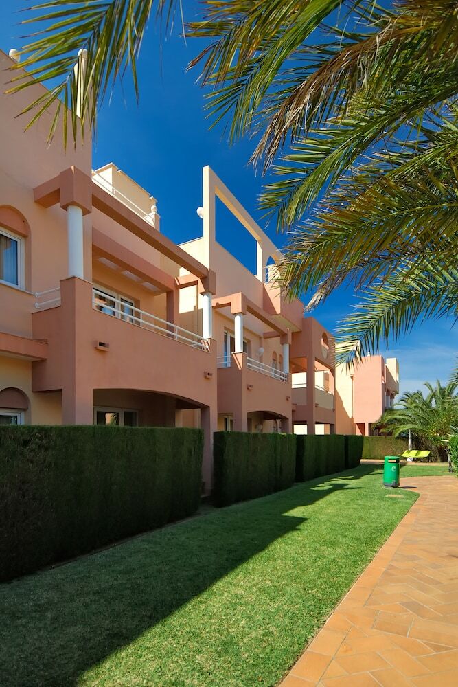 Oliva Nova Golf Beach & Golf Hotel