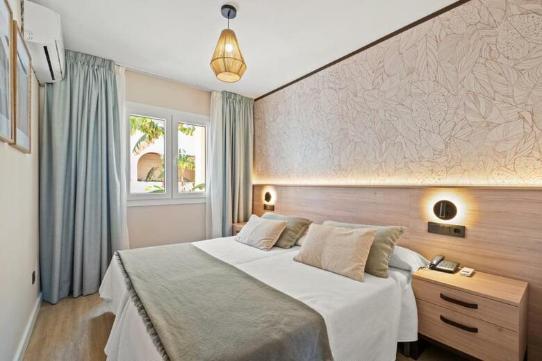 Hotel Puente Real