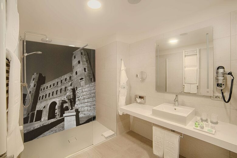 Hotel NH Torino Santo Stefano