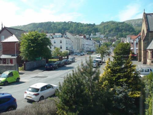 Hostal Bodeuron Guest House