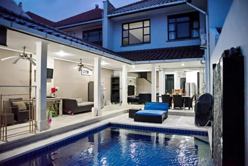 4 Bedroom Villa Kuta Regency B10