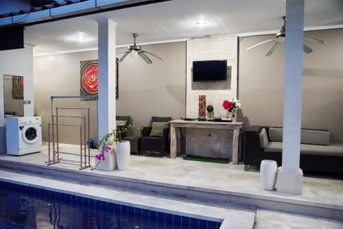 4 Bedroom Villa Kuta Regency B10