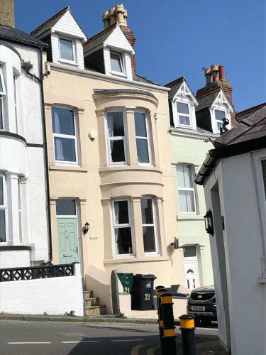 Beautiful Townhouse On The Great Orme, Llandudno Pet Friendly