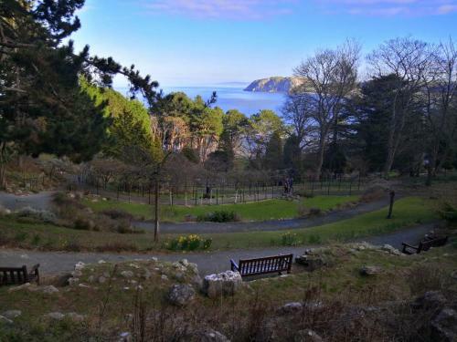 Coastal Gem Apartment By Seaside Llandudno