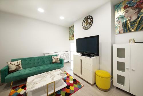 15 Selwyn Street, Luxury House