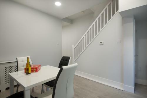 15 Selwyn Street, Luxury House