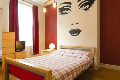Hostal Ck Residence, Close To Penny Lane