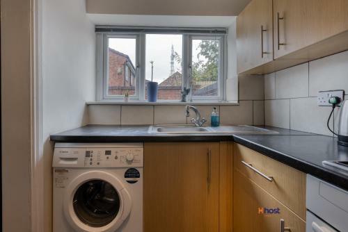 Host Liverpool - Cecil Terrace House