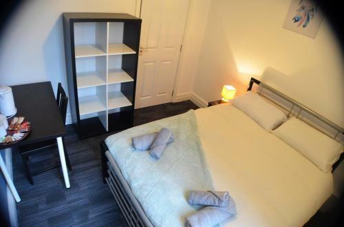 Hostal Old Swan Guest House