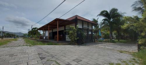Hostal Kuta Paradise
