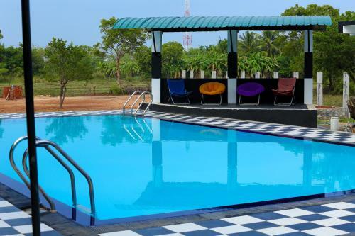 Eco Hotel Black & White - Anuradhapura