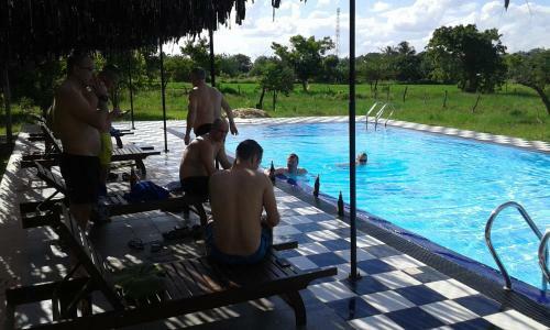 Eco Hotel Black & White - Anuradhapura